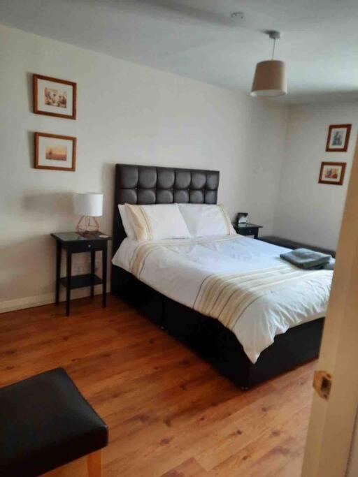 Apartment High Quality 2 Bedroom Town Centre